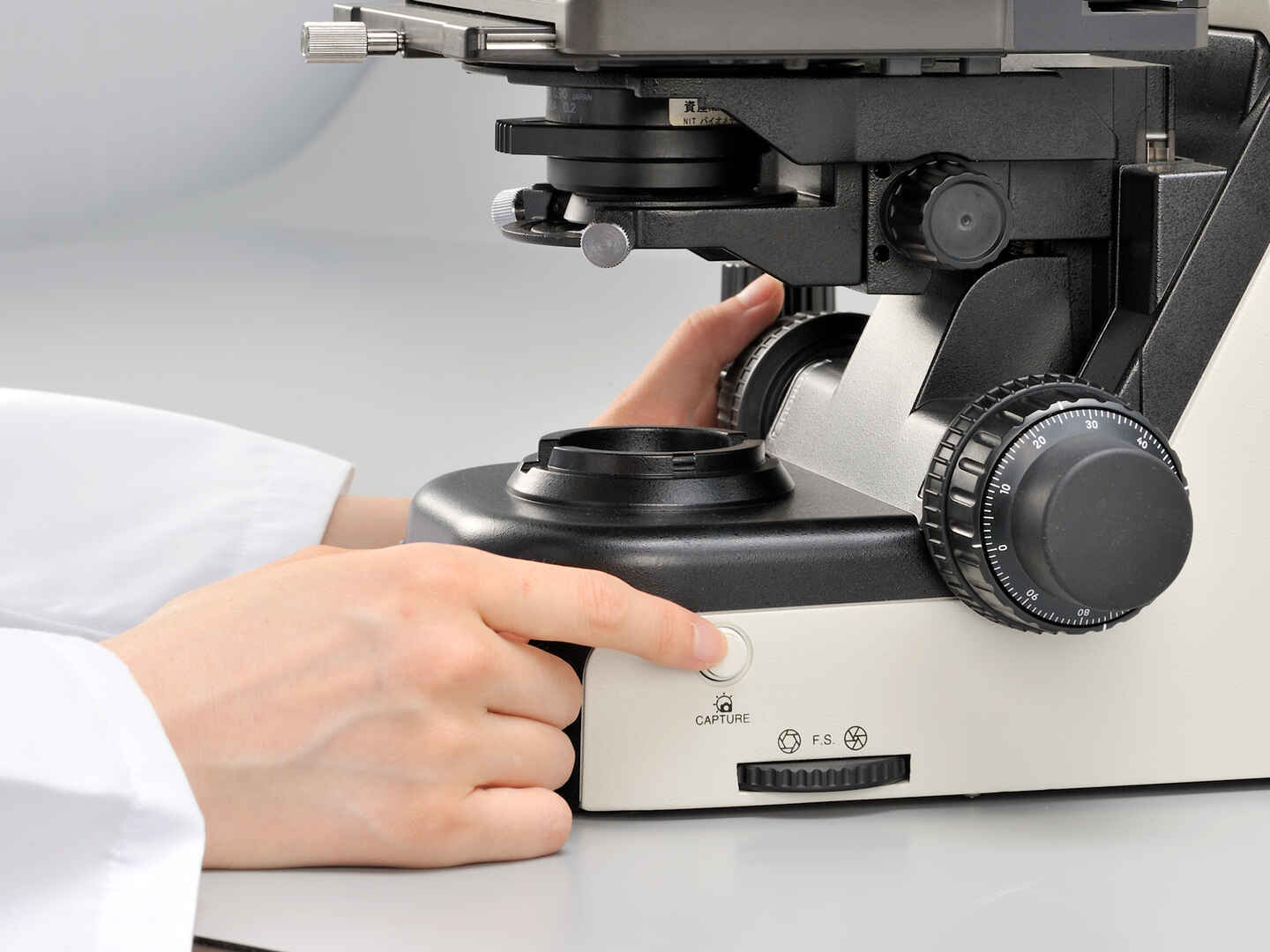 ECLIPSE CiL plus Upright Microscopes Microscope Products Nikon