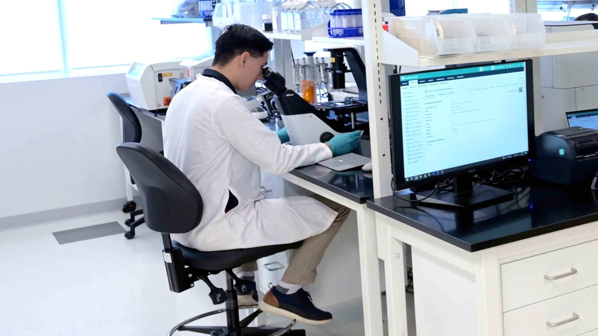 Nikon BioImaging Lab - USA | Nikon Instruments Inc.